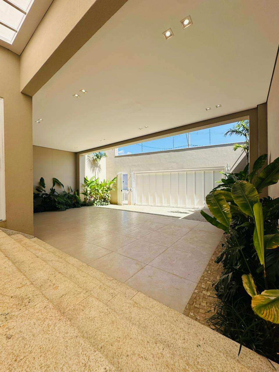 Casa à venda com 4 quartos, 284m² - Jardim Botânico,Franca