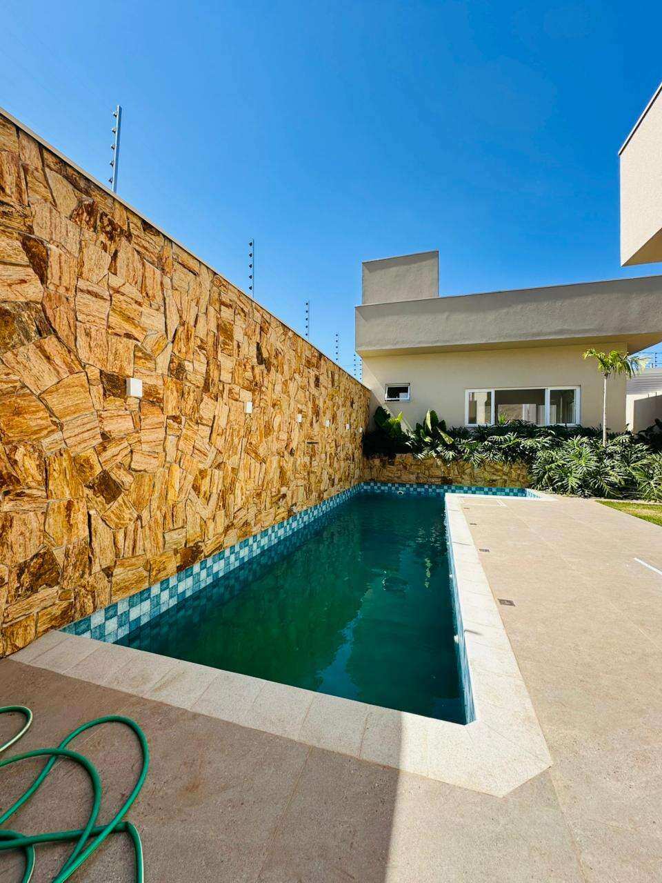 Casa à venda com 4 quartos, 284m² - Jardim Botânico,Franca