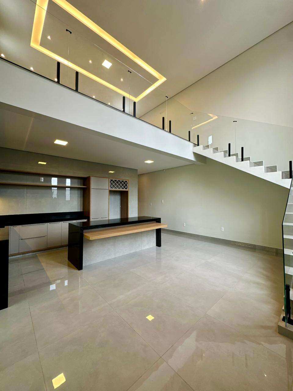 Casa à venda com 3 quartos, 230m² - Jardim Flórida,Franca