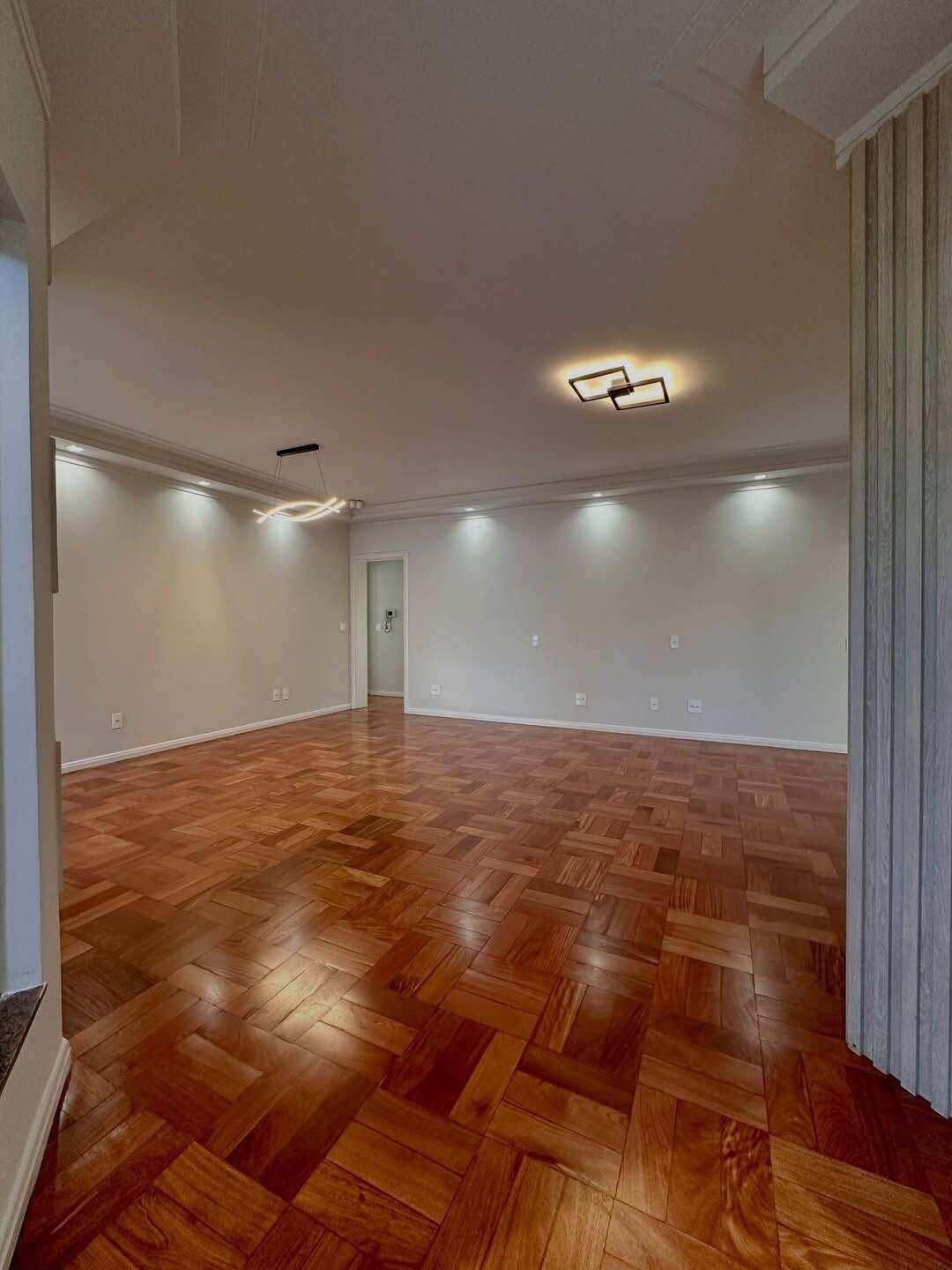  - Casa à venda em Franca, Jardim Noêmia, com 3 quartos, 295m²