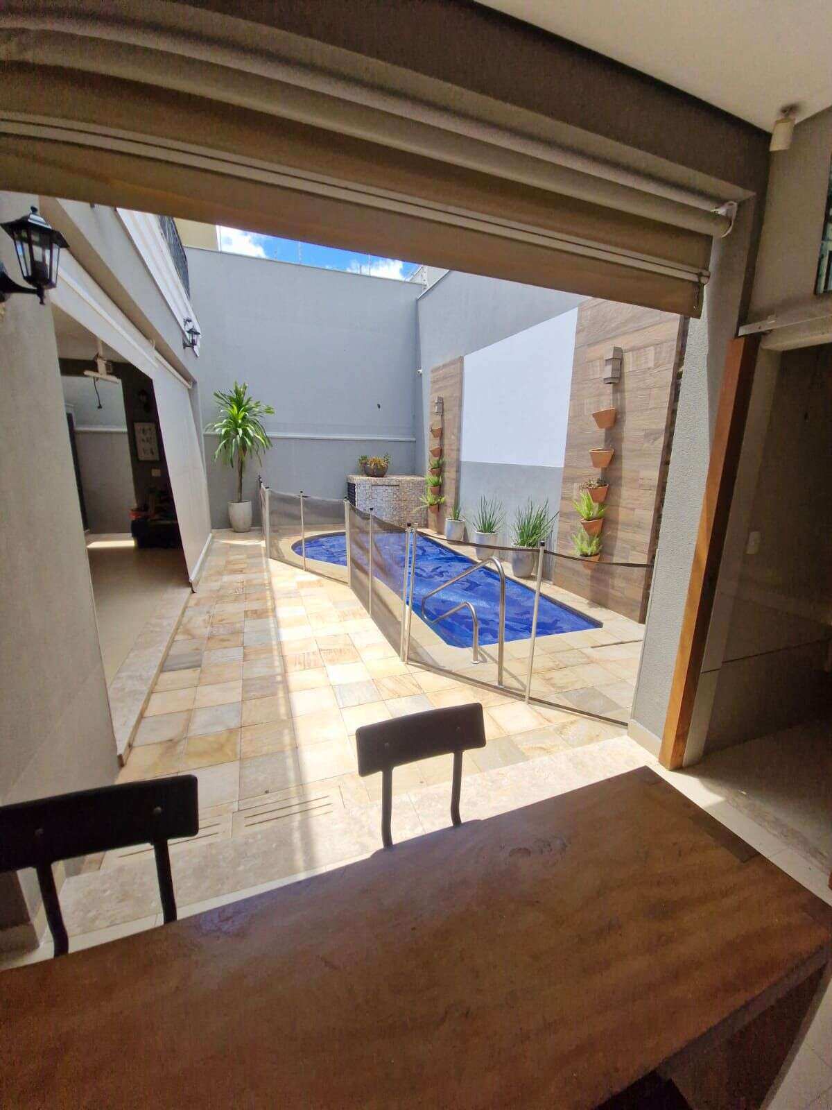 Casa à venda com 3 quartos, 338m² - Jardim Piratininga,Franca