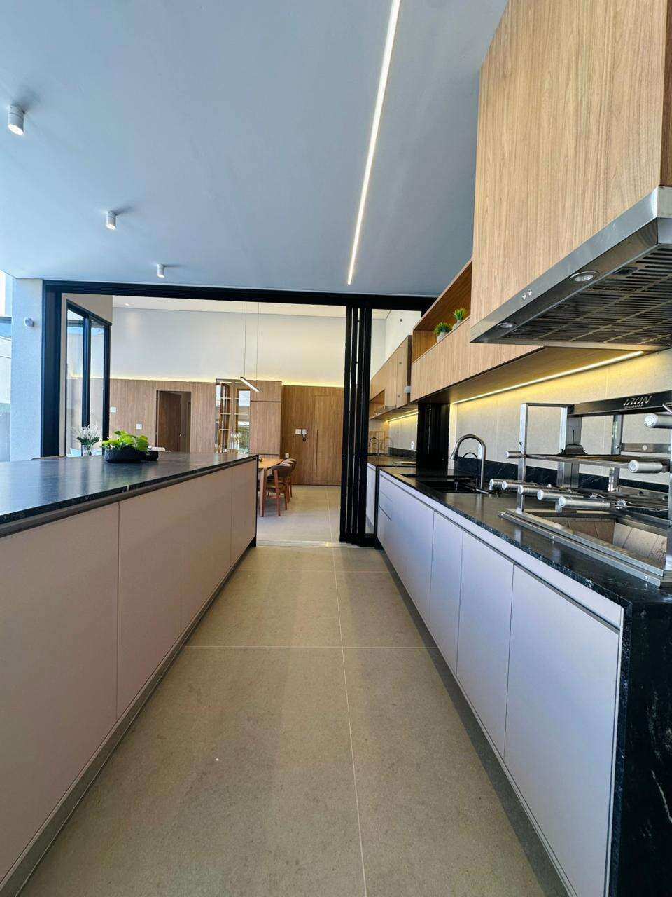 Casa à venda com 4 quartos, 200m² - Parque do Castelo,Franca
