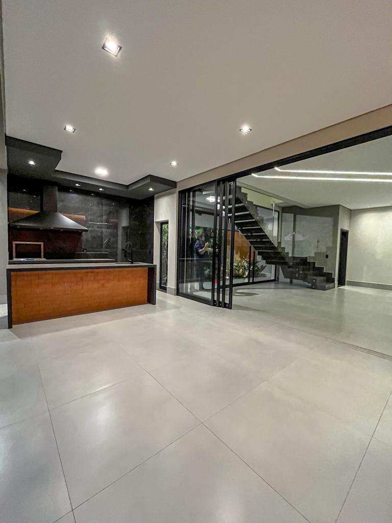 Casa de condomínio à venda com 3 quartos, 290m² - Parque Universitário,Franca