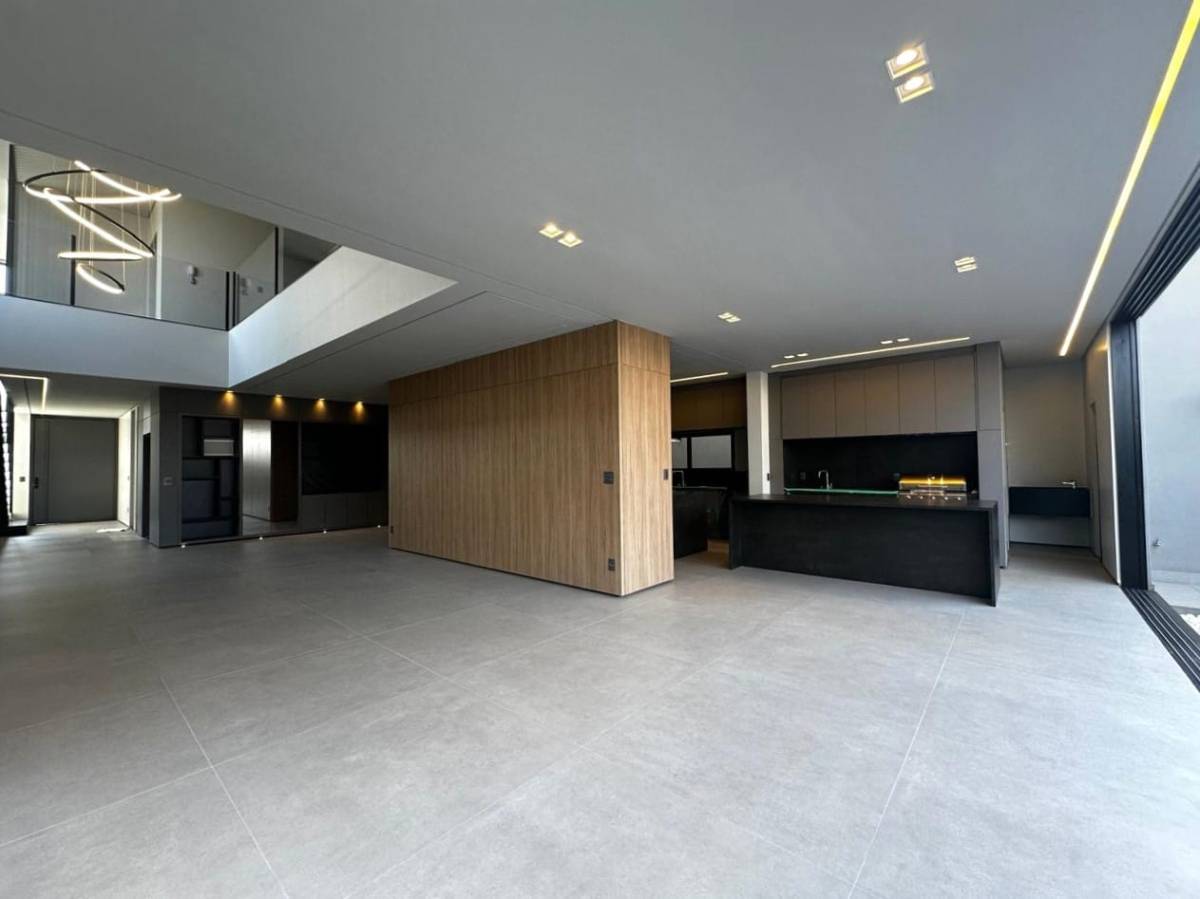 Casa de condomínio à venda com 4 quartos, 410m² - Parque Universitário,Franca