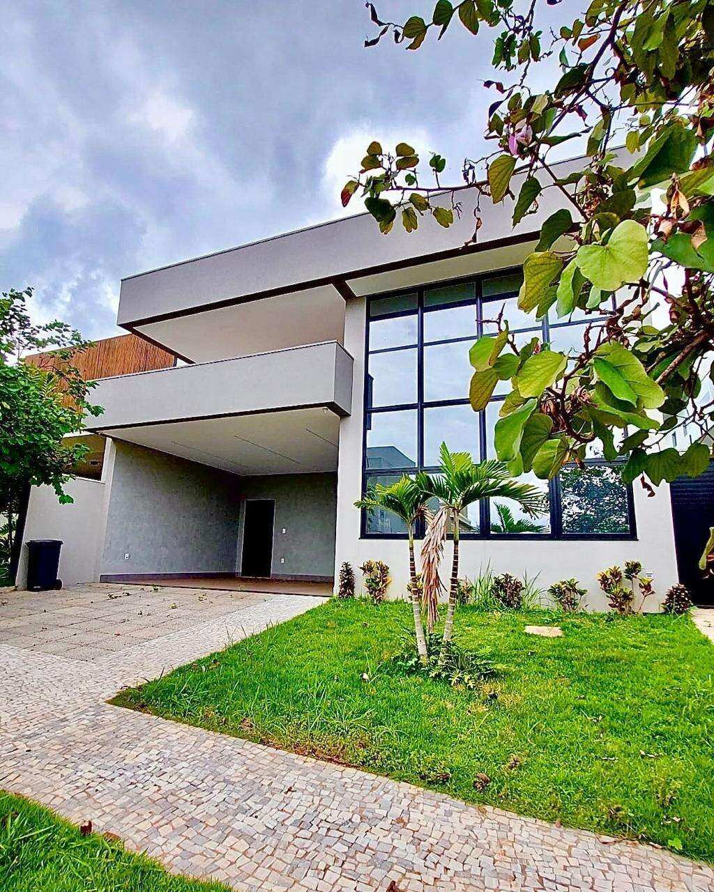 Casa de condomínio à venda com 3 quartos, 200m² - Distrito Industrial,