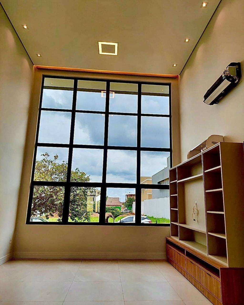 Casa de condomínio à venda com 3 quartos, 200m² - Distrito Industrial,