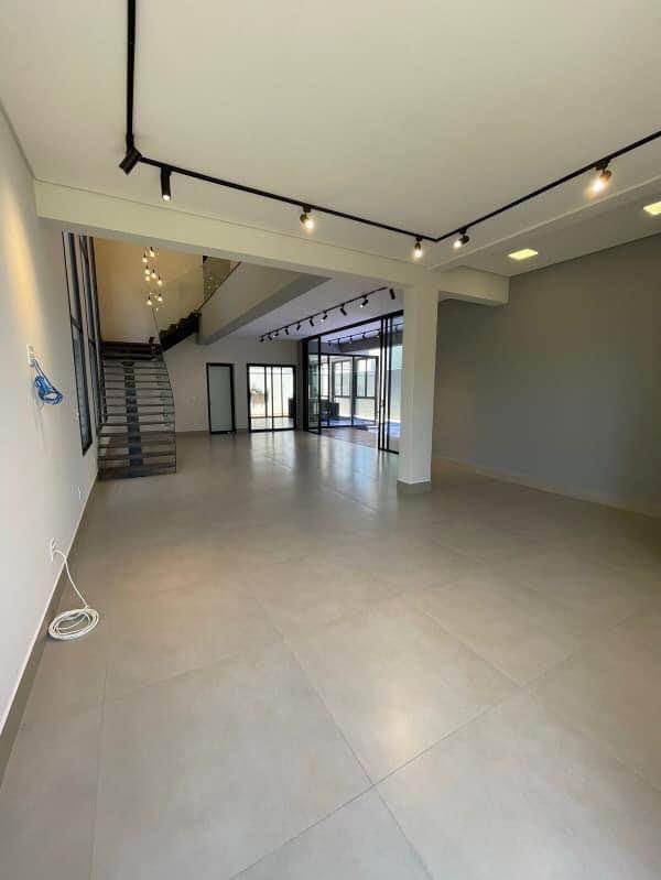  - Casa de condomínio à venda, no Villa São Vicente,  em Franca, Jardim Três Colinas, com 4 quartos, 370m²