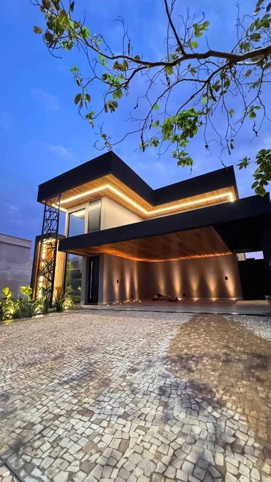 Casa de condomínio à venda com 3 quartos, 245m² - Núcleo Agrícola Alpha,Franca