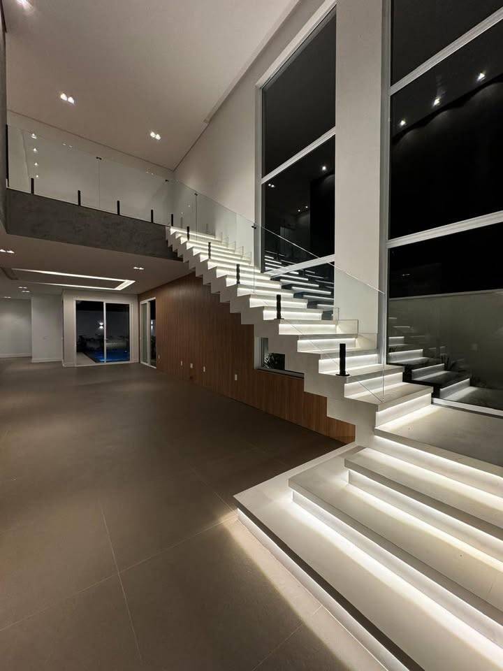 Casa à venda com 4 quartos, 343m² - Núcleo Agrícola Alpha,Franca 