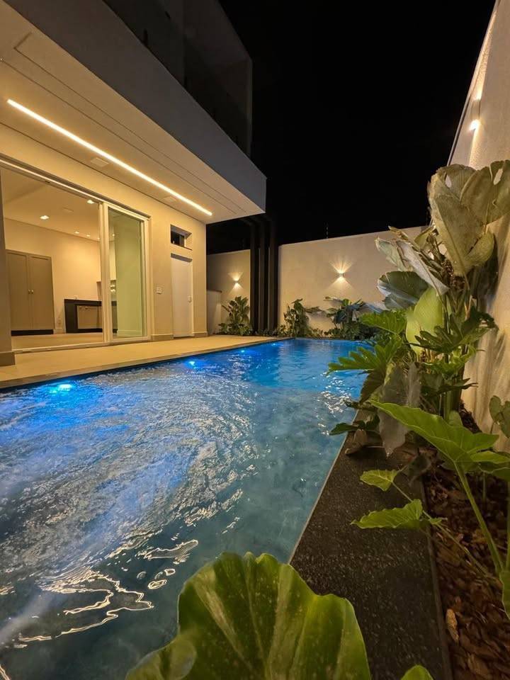  - Casa de condomínio à venda, no Villa Di Capri,  em Franca, Núcleo Agrícola Alpha, com 4 quartos, 343m²