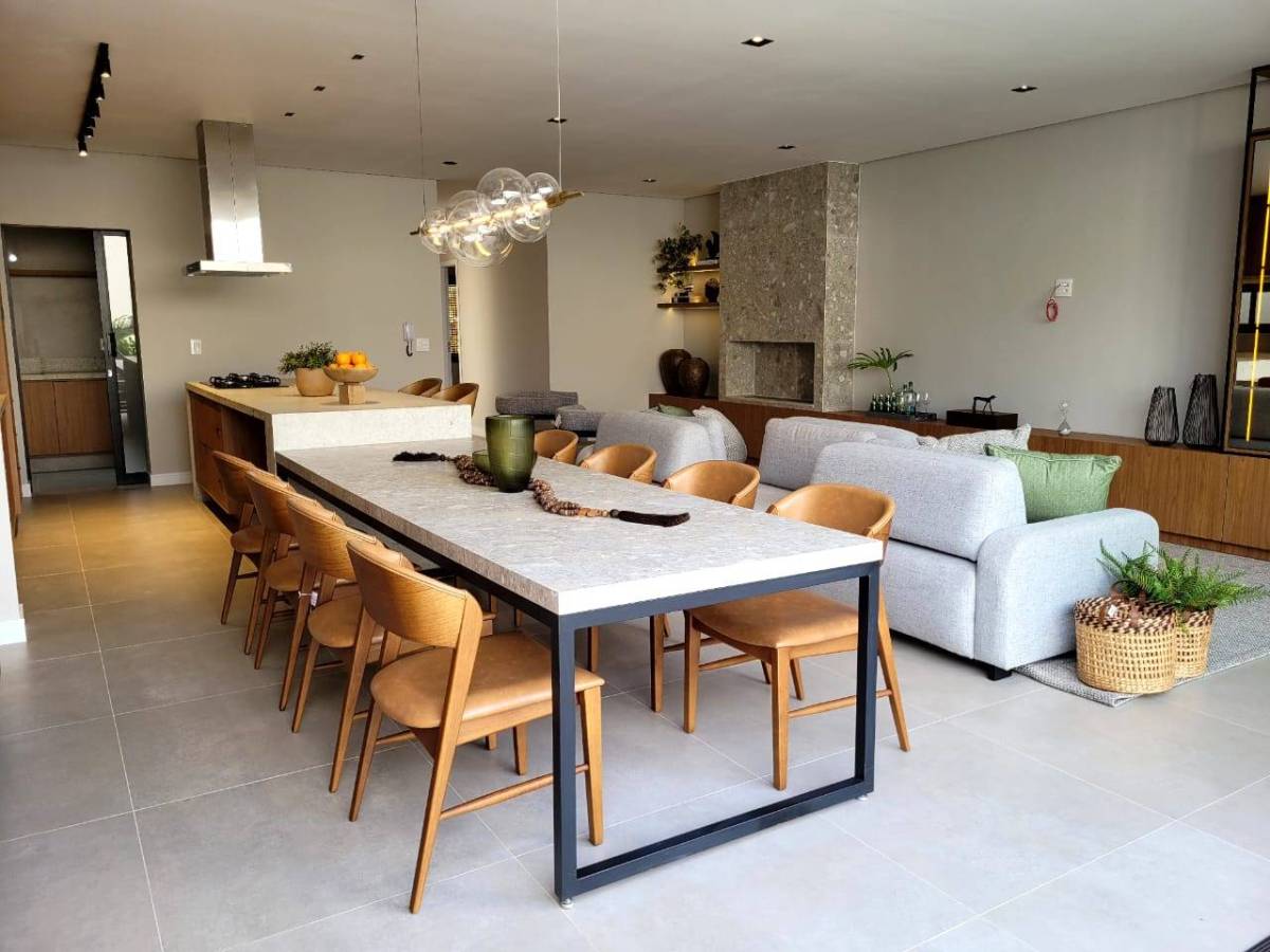 Casa de condomínio à venda com 4 quartos, 300m² - Núcleo Agrícola Alpha,Franca