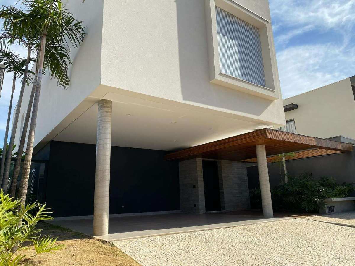Casa à venda com 3 quartos, 215m² - Parque Universitário,Franca 