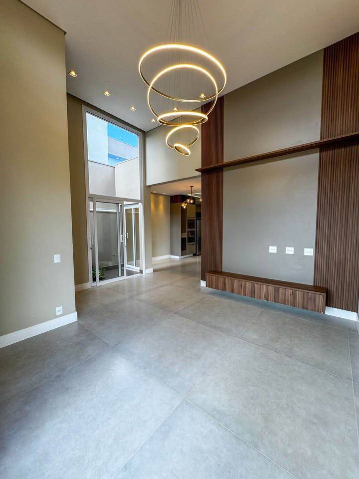 Casa de condomínio à venda com 3 quartos, 216m² - Parque Universitário,Franca