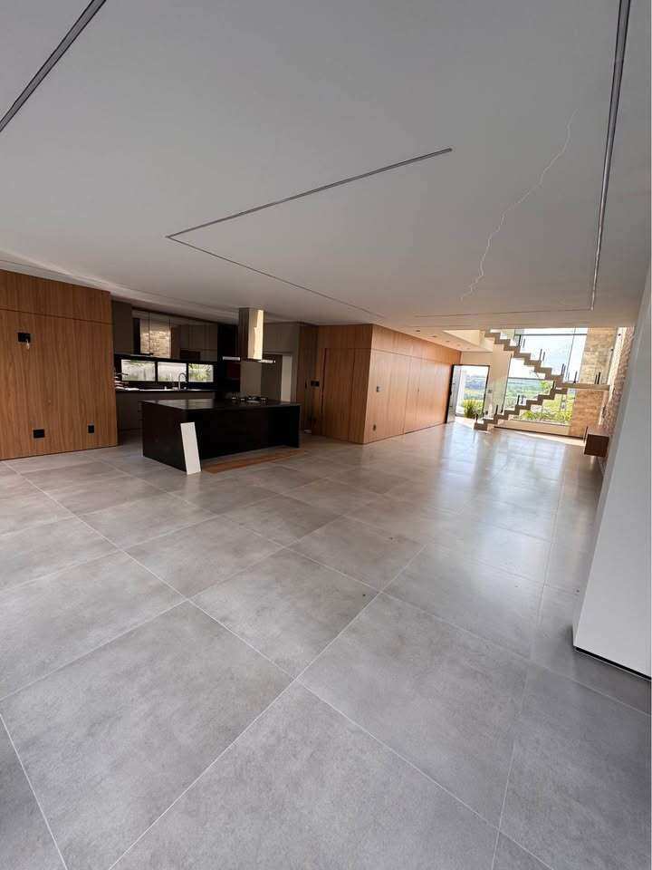 Casa de condomínio à venda com 3 quartos, 240m² - Parque Universitário,Franca