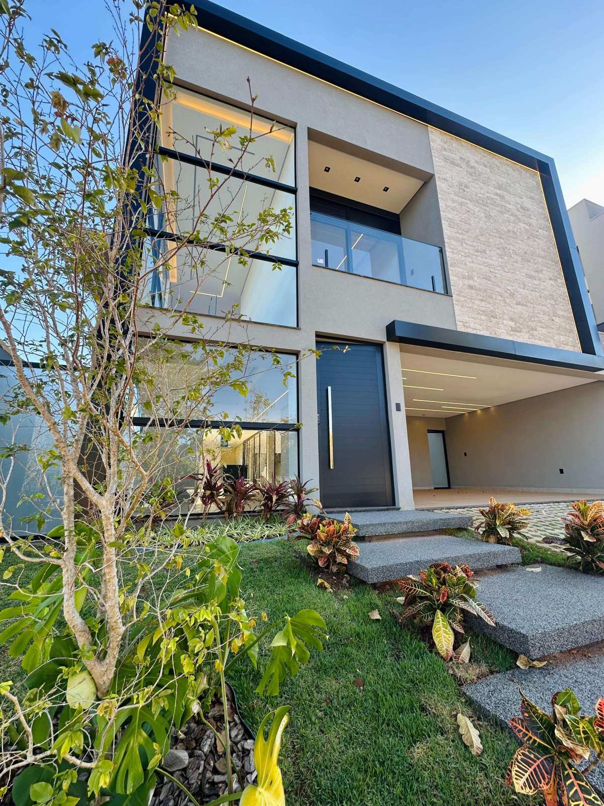 Casa de condomínio à venda com 3 quartos, 270m² - Parque Universitário,Franca