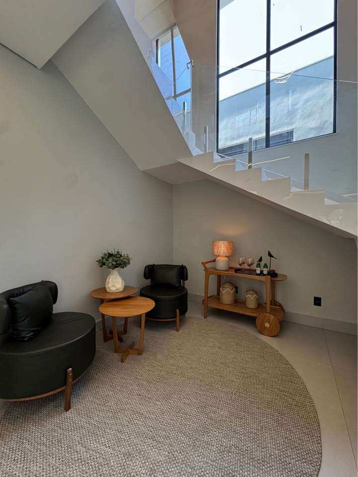 Casa de condomínio à venda com 4 quartos, 250m² - Parque Universitário,Franca