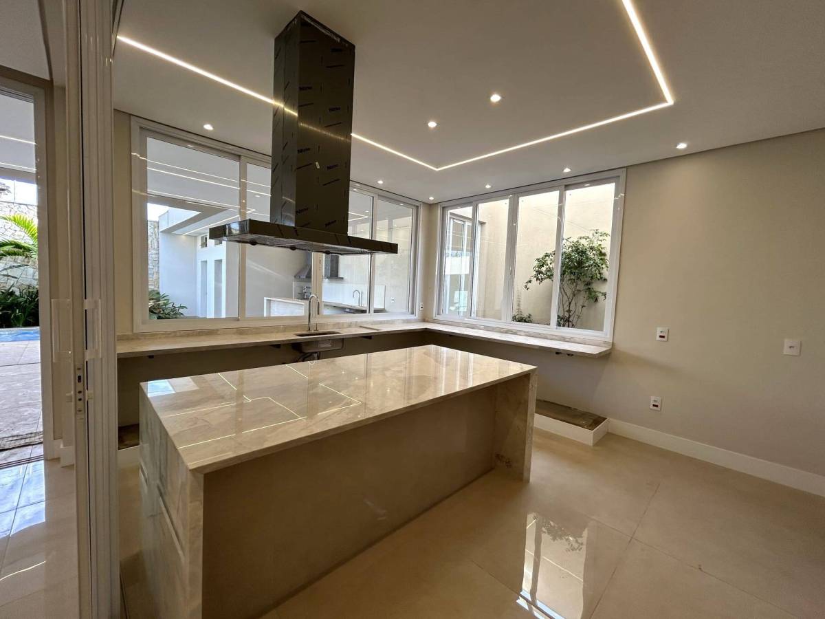  - Casa de condomínio à venda, no Residencial Rodrigo Salloum,  em Franca, Recanto do Itambé, com 4 quartos, 470m²
