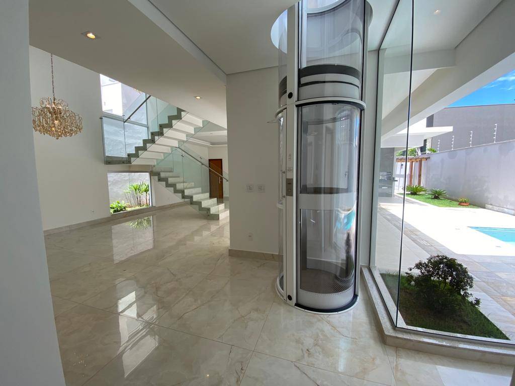 Casa de condomínio à venda com 4 quartos, 306m² - Jardim Três Colinas,