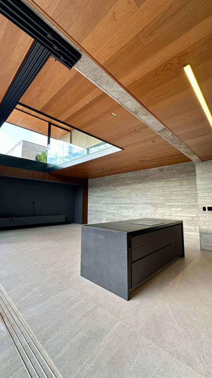 Casa de condomínio à venda com 4 quartos, 330m² - Núcleo Agrícola Alpha,Franca