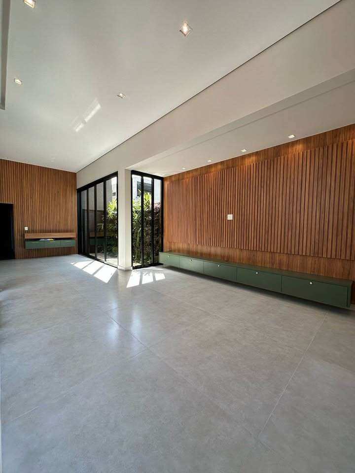 Casa de condomínio à venda com 4 quartos, 272m² - Núcleo Agrícola Alpha,