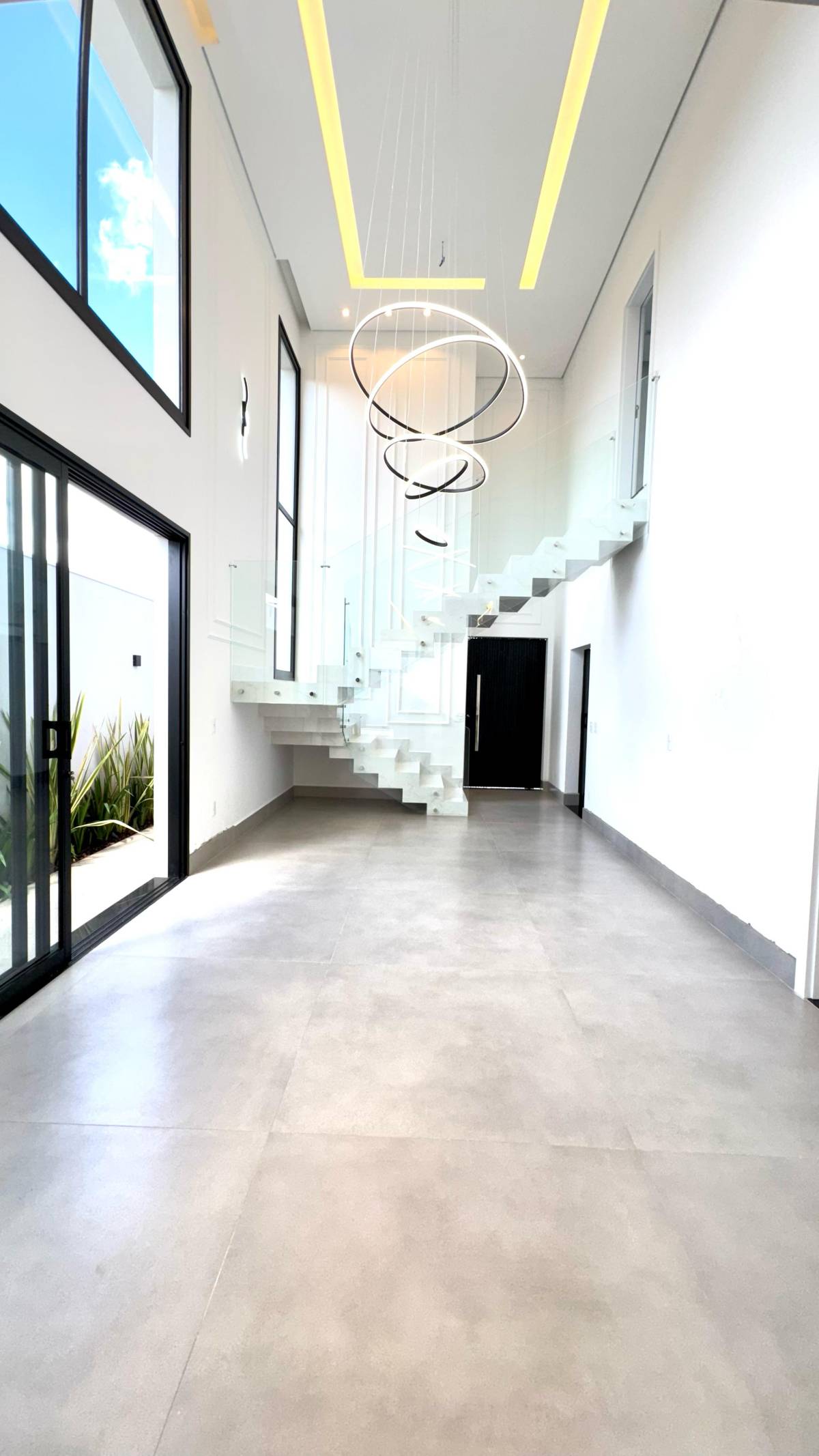 Casa de condomínio à venda com 4 quartos, 230m² - Parque Universitário,