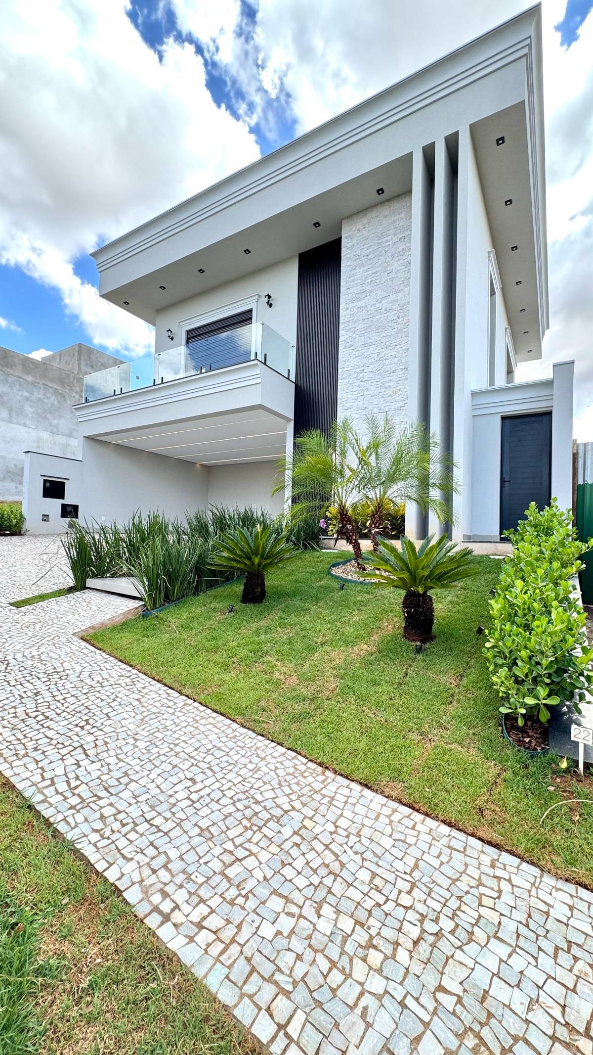 Casa de condomínio à venda com 4 quartos, 230m² - Parque Universitário,