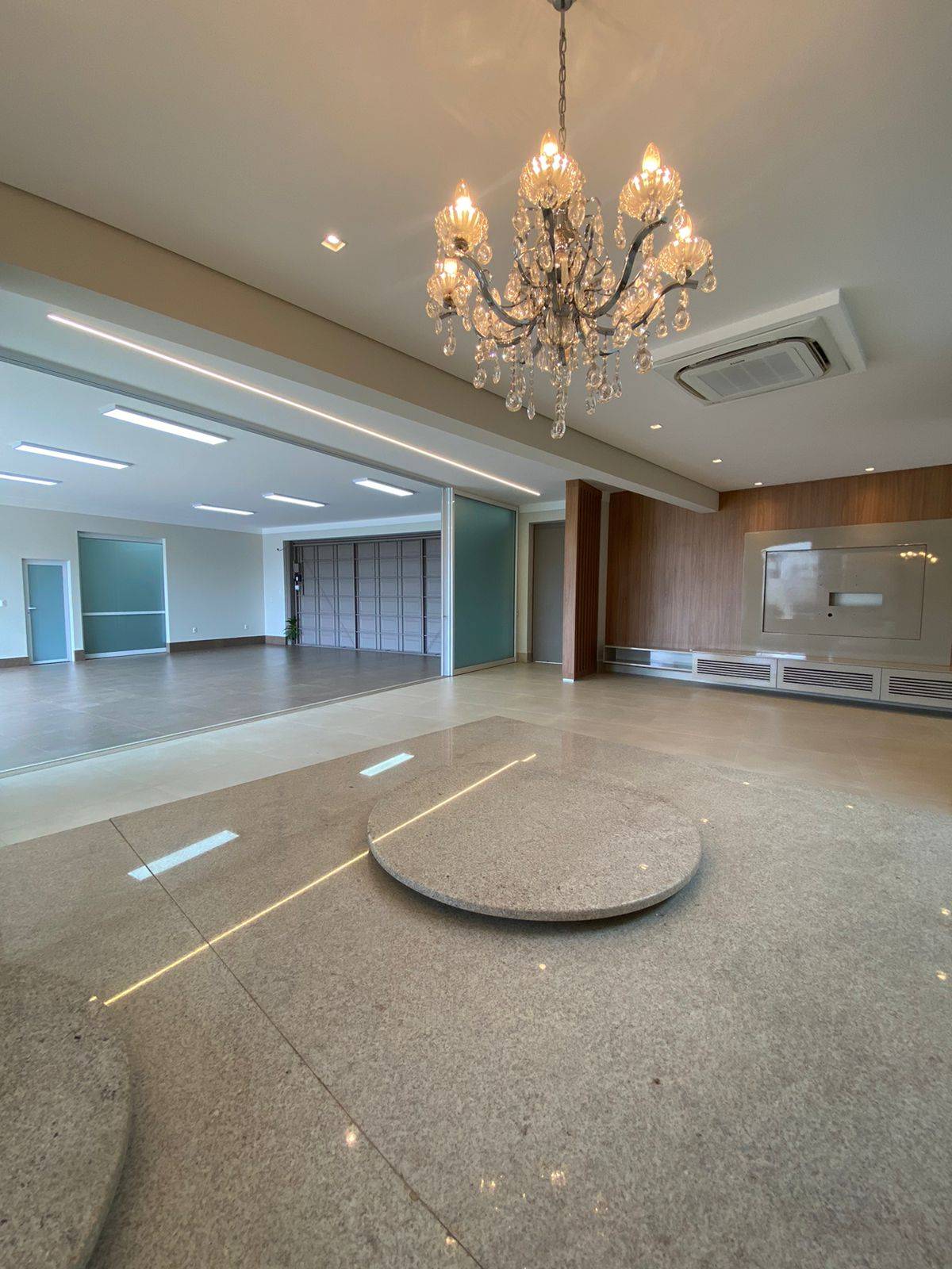  - Casa de condomínio à venda, no Villa São Vicente,  em Franca, Jardim Três Colinas, com 3 quartos, 350m²