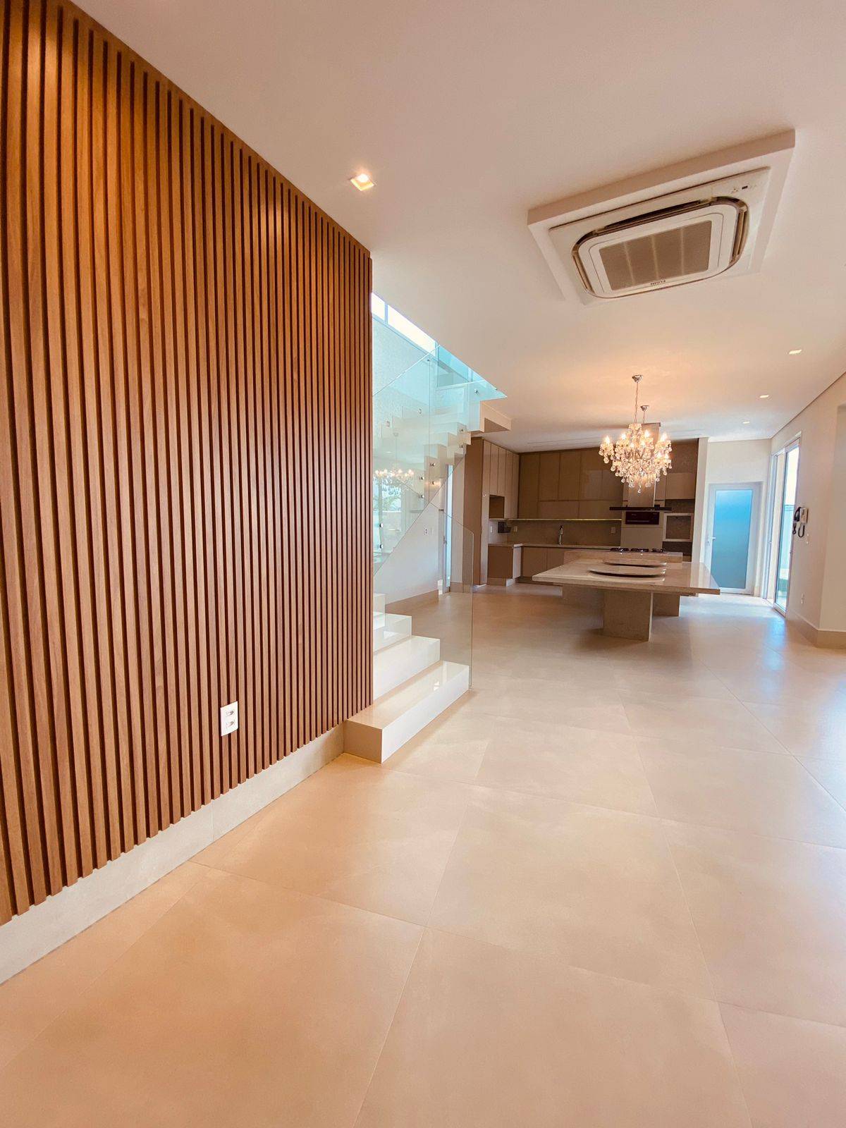 Casa à venda com 3 quartos, 350m² - Jardim Três Colinas,Franca 