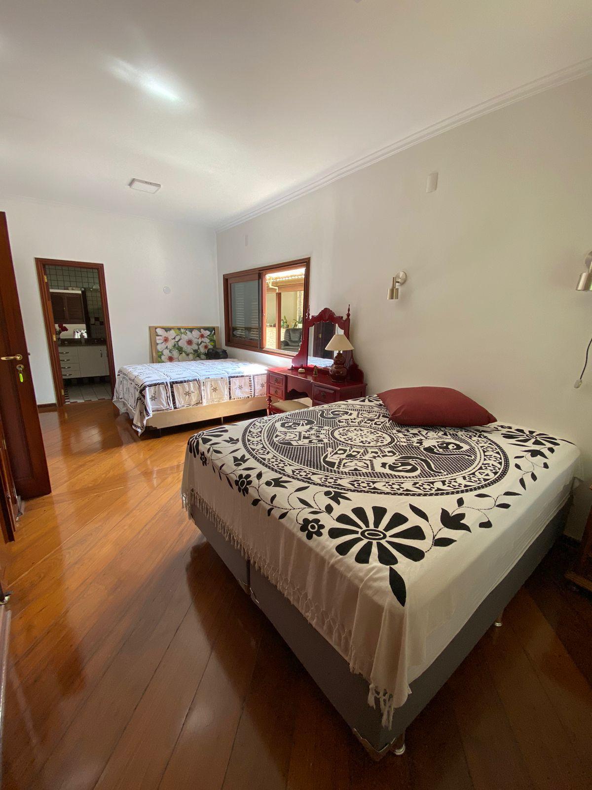 Casa de condomínio à venda com 4 quartos, 316m² - Jardim Riviera,Franca