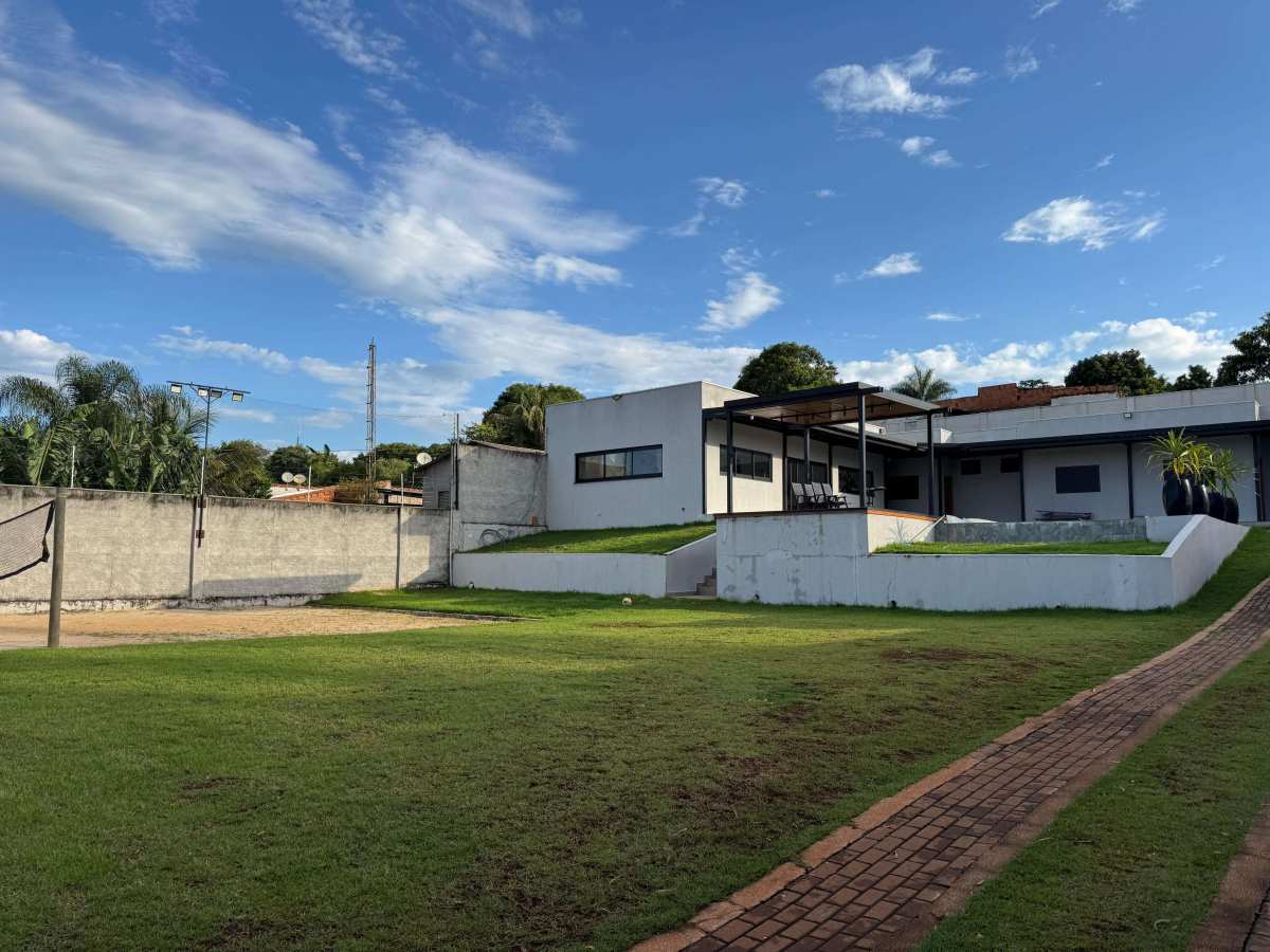 Fazenda à venda com 5 quartos, 400m² - Parque dos Ipês,Franca