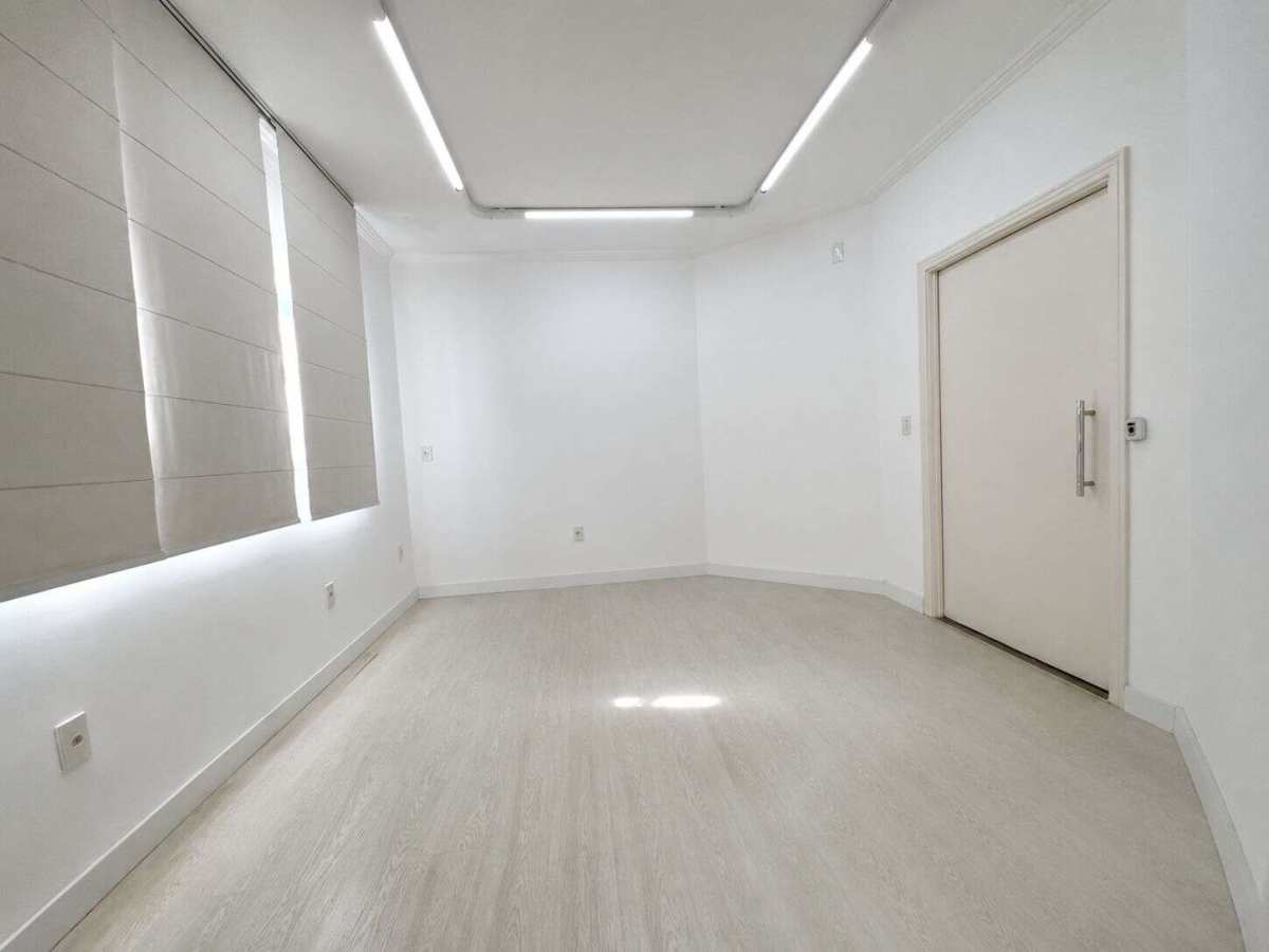  - Ponto Comercial em Franca, São José, 173m²