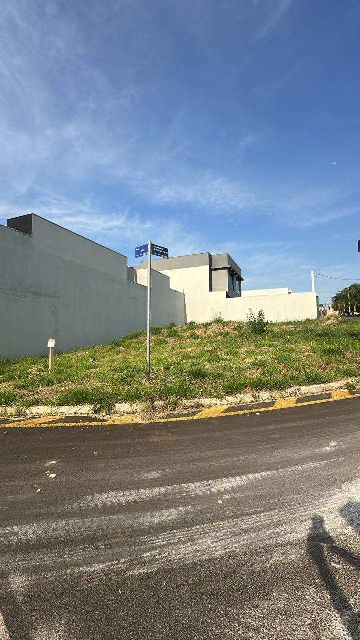 Terreno à venda - Jardim Botânico,Franca