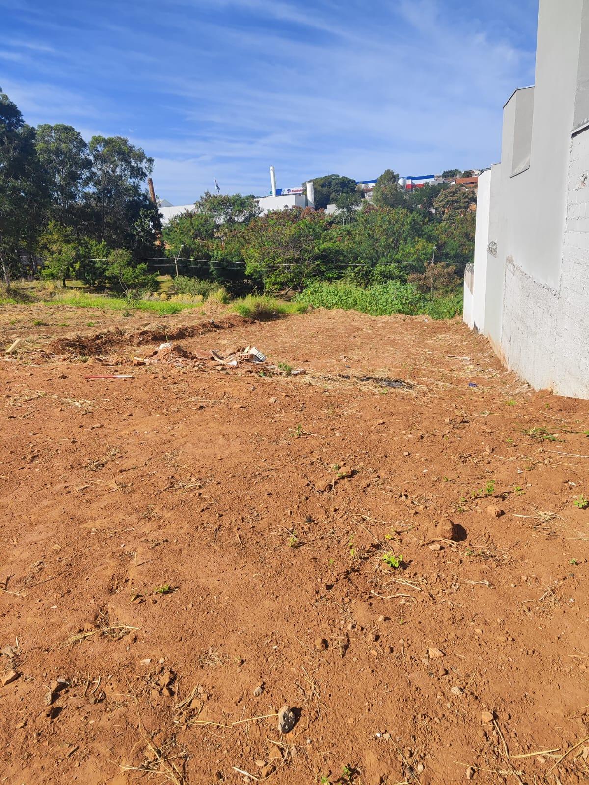 Terreno à venda - Jardim Santana,Franca
