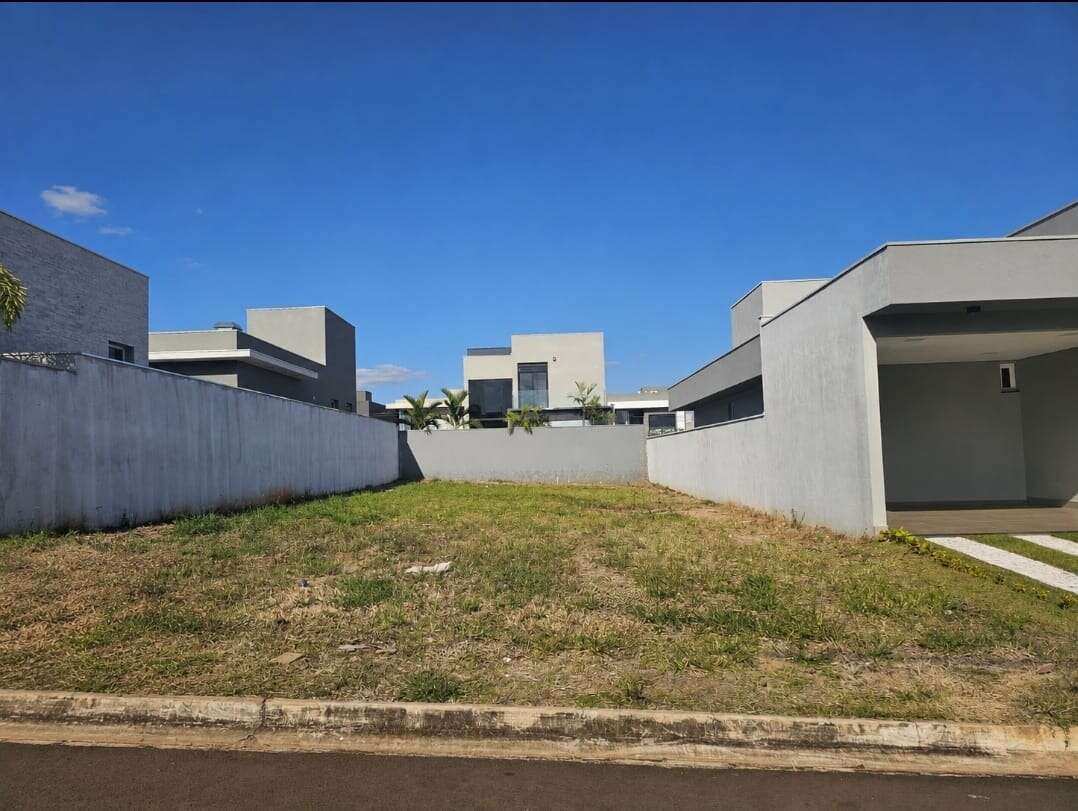 Terreno em Condomínio à venda, no Villa Toscana em Franca, Villa Toscana, 336m² - Venha Morar